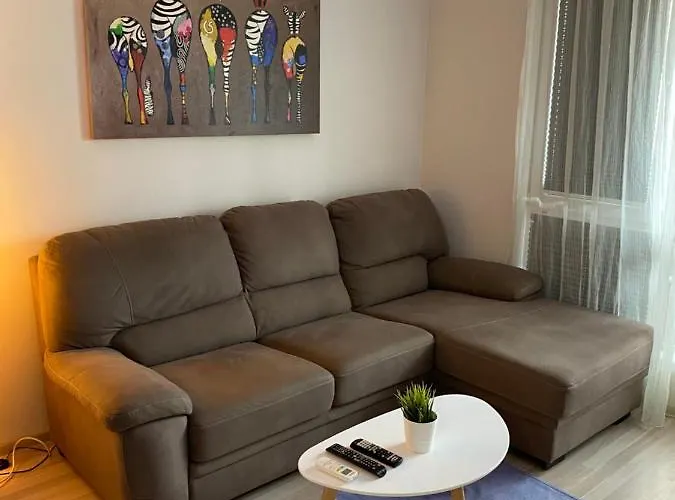 Modern & 1br With Lovely Terrace Apartamento