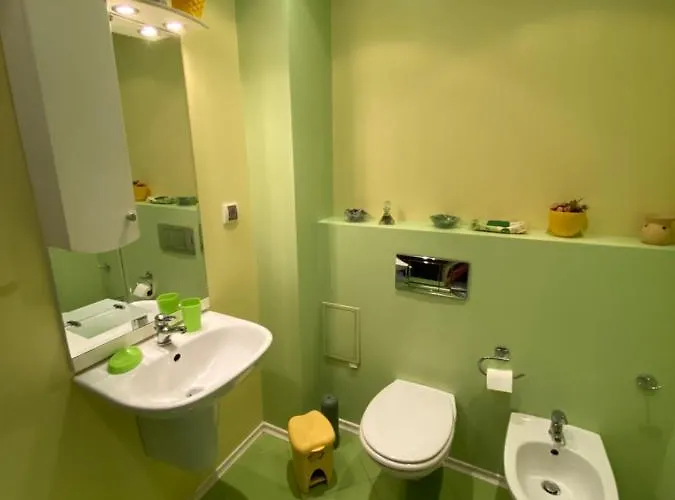 Modern & 1br With Lovely Terrace Apartamento Plovdiv