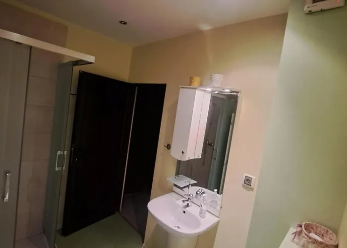 Modern & 1br With Lovely Terrace * Plovdiv